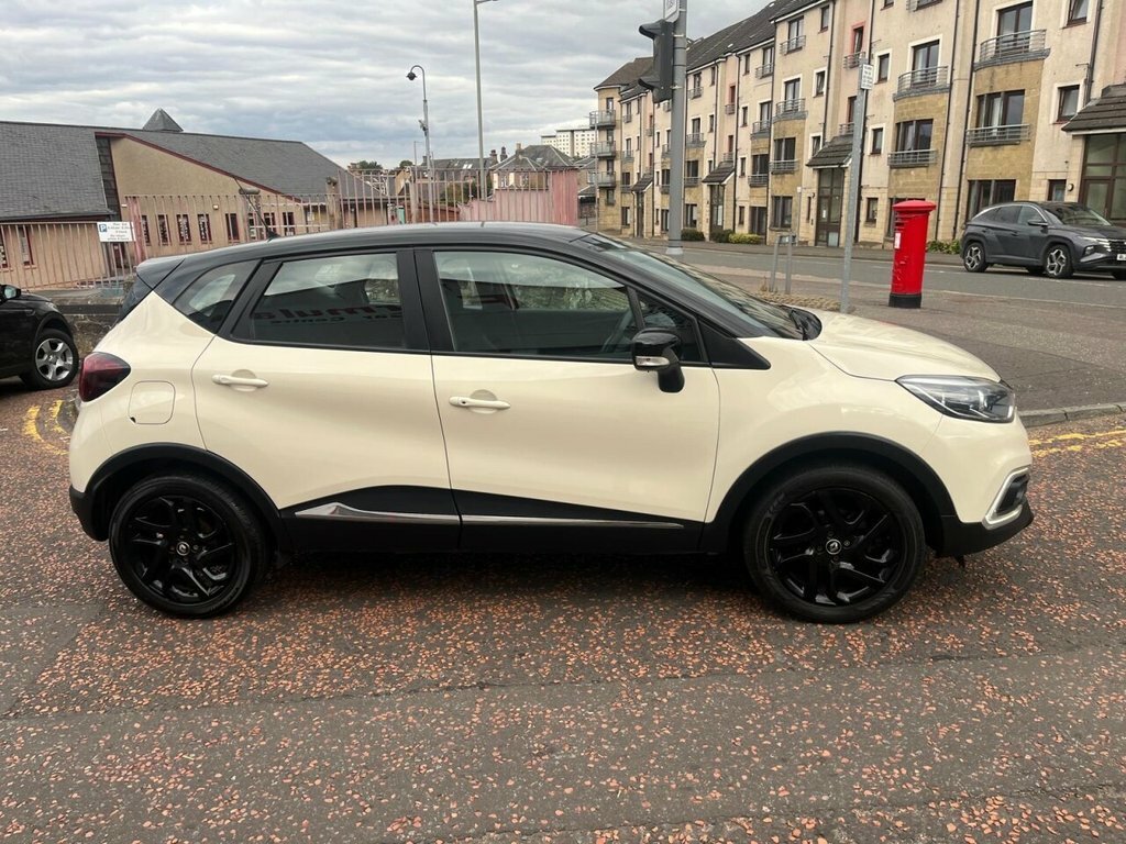 Renault Captur 0.9L Dynamique Nav HV18XXP White #3