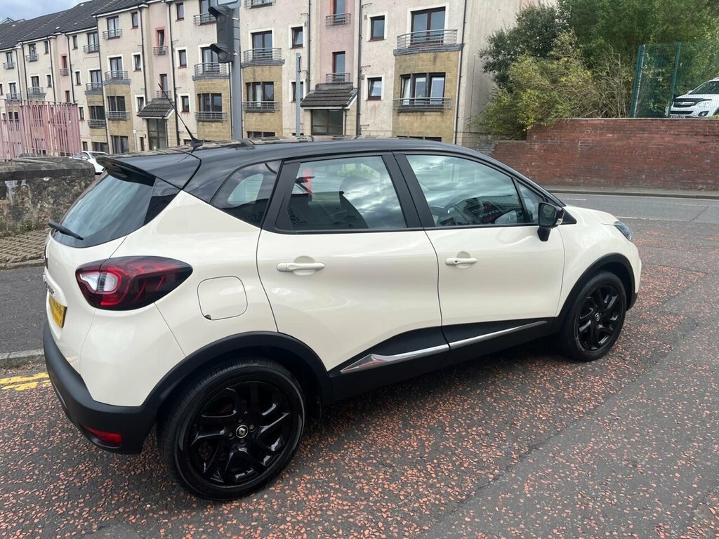 Renault Captur 0.9L Dynamique Nav HV18XXP White #2