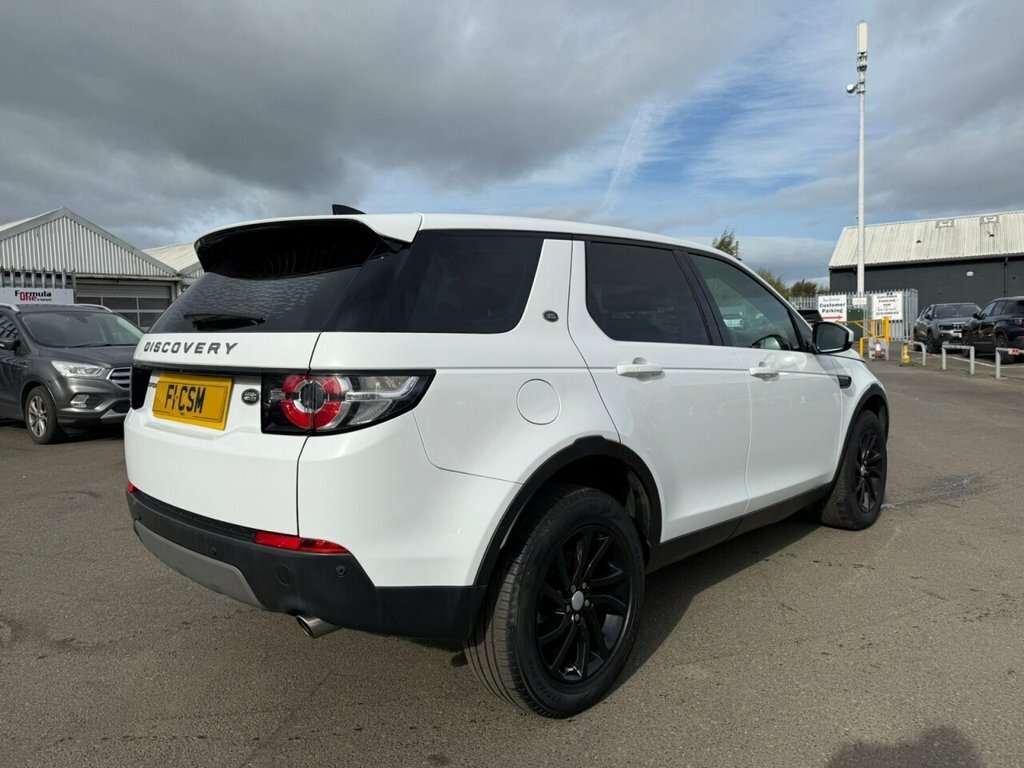 Land Rover Discovery Sport 2L Se Tech BN67LXD White #3
