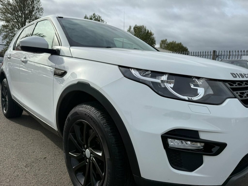 Land Rover Discovery Sport 2L Se Tech BN67LXD White #5