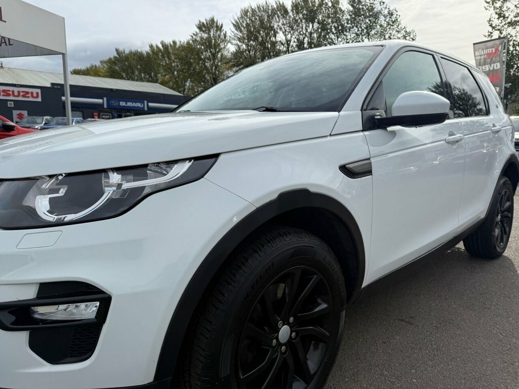 Land Rover Discovery Sport 2L Se Tech BN67LXD White #6