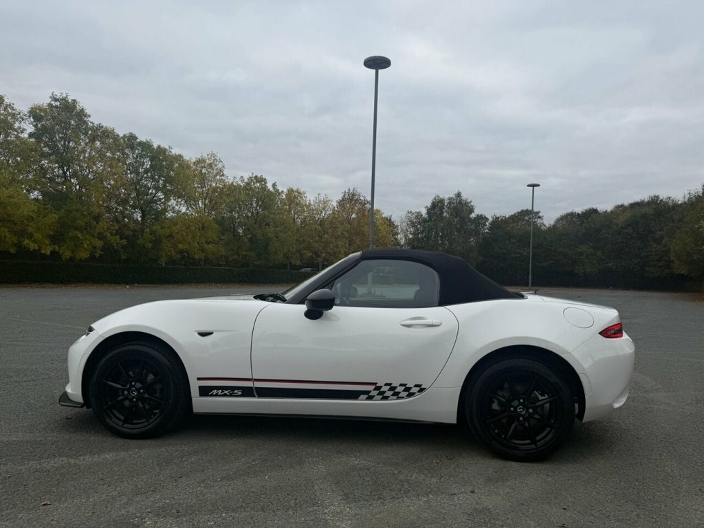 Mazda MX-5 1.5L Se PO19UJU White #6