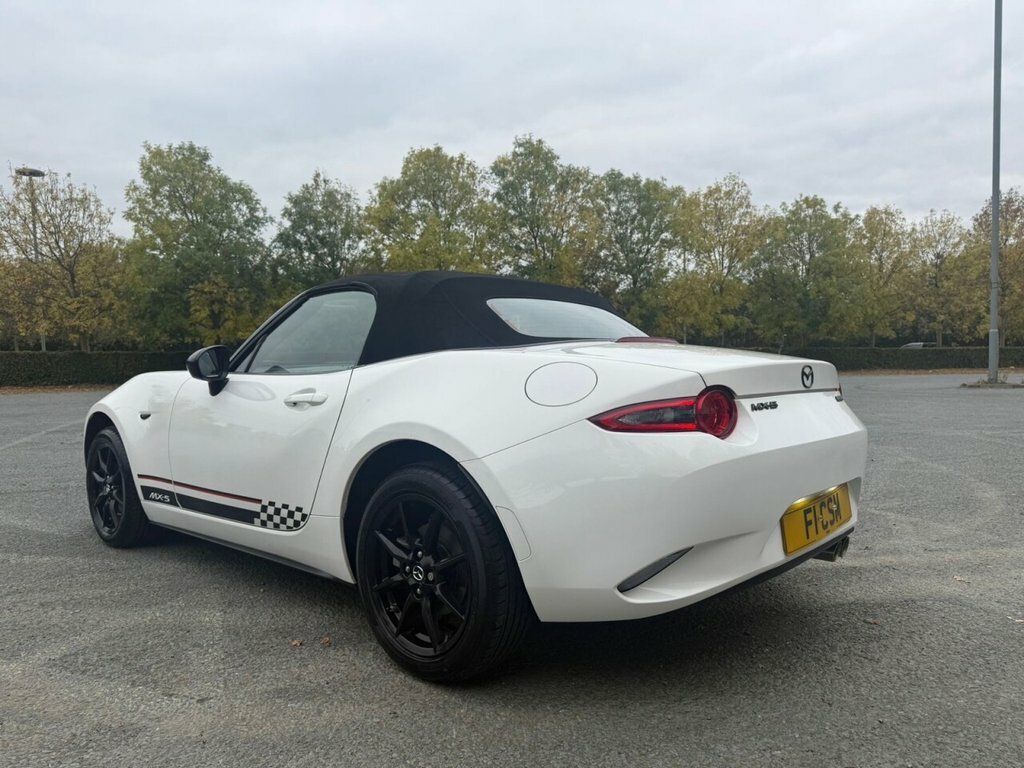 Mazda MX-5 1.5L Se PO19UJU White #2