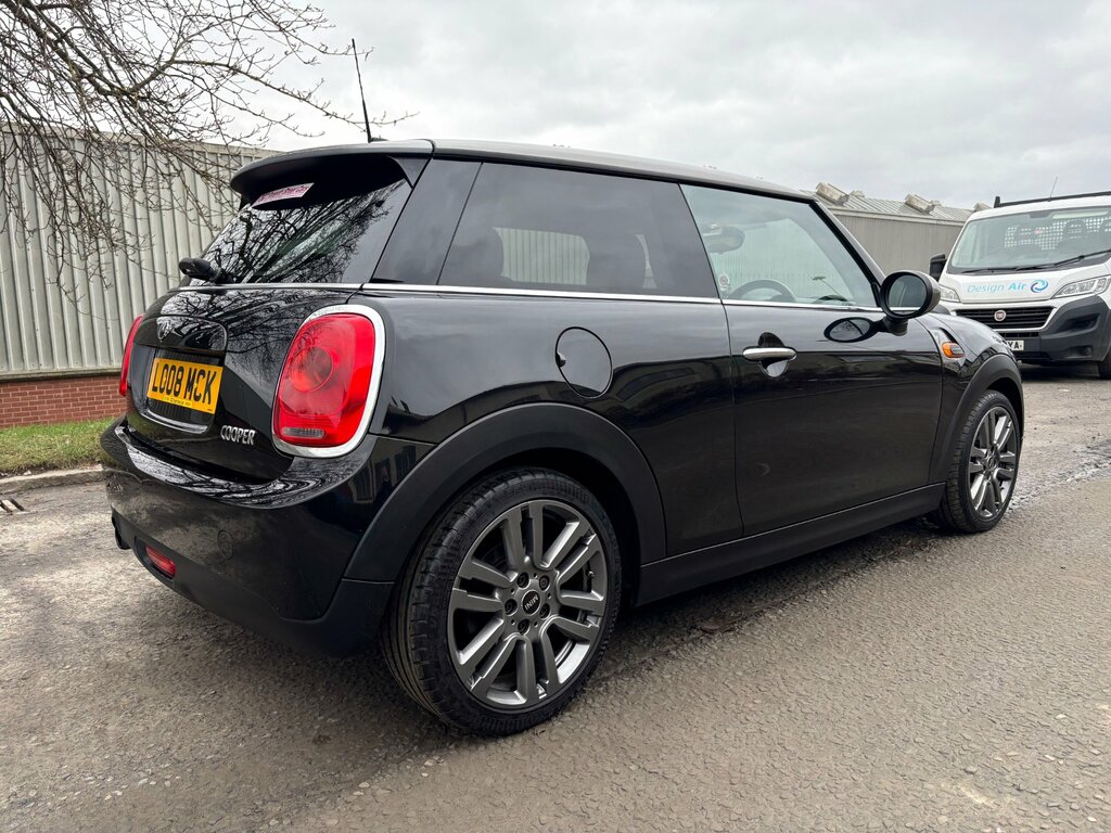 Mini Hatch 1.5 Cooper Seven Hatchback Euro LO08MCK Black #3