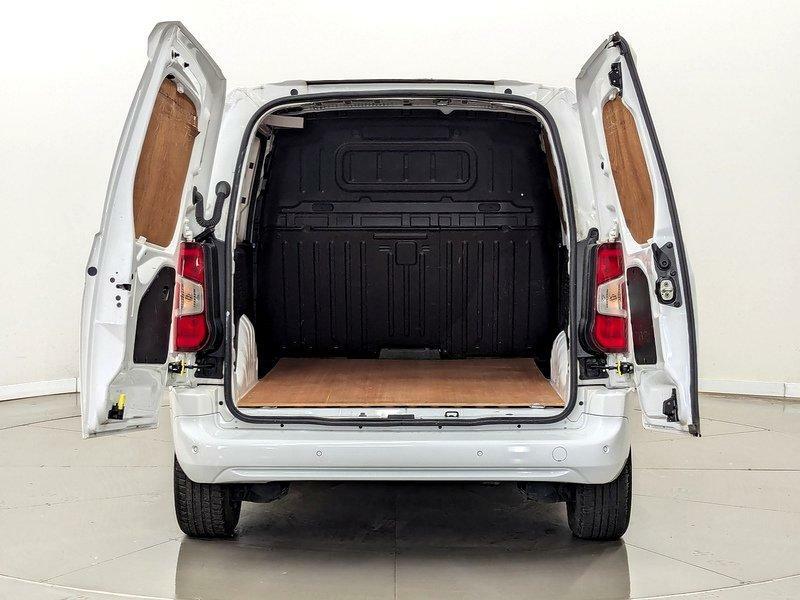 Vauxhall Combo Turbo D 2300 Sportive DL70LJV White #4