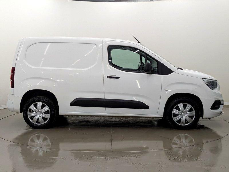 Vauxhall Combo Turbo D 2300 Sportive DL70LJV White #2