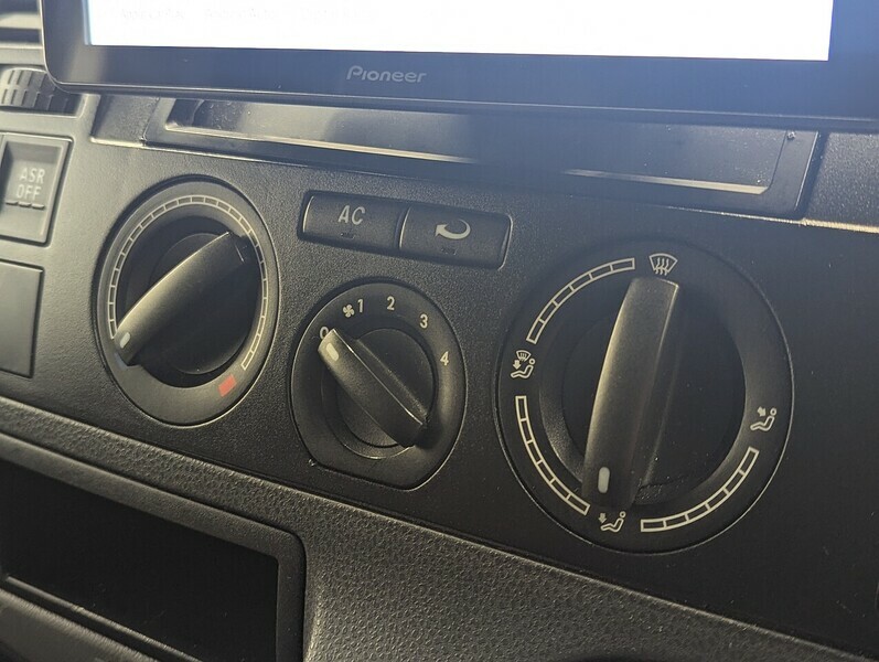 Volkswagen Transporter Sportline 2.5 T30 Sportline 172 Bhp Black #34