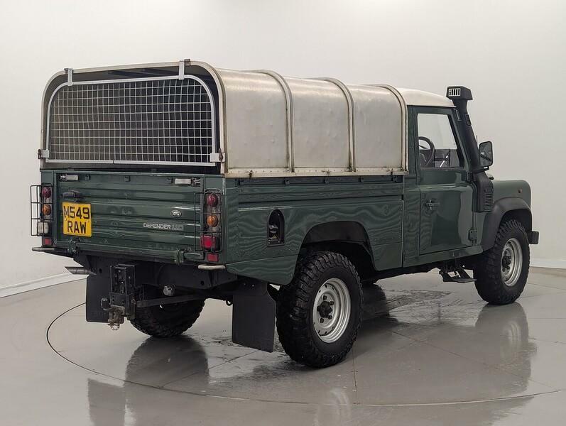 Land Rover Defender 110 Suv Green #9