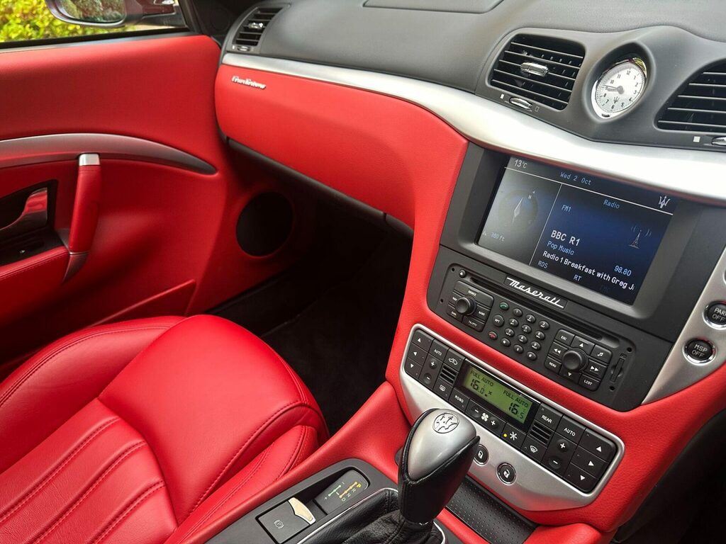 Maserati GranTurismo Coupe 4.2 Grey #22