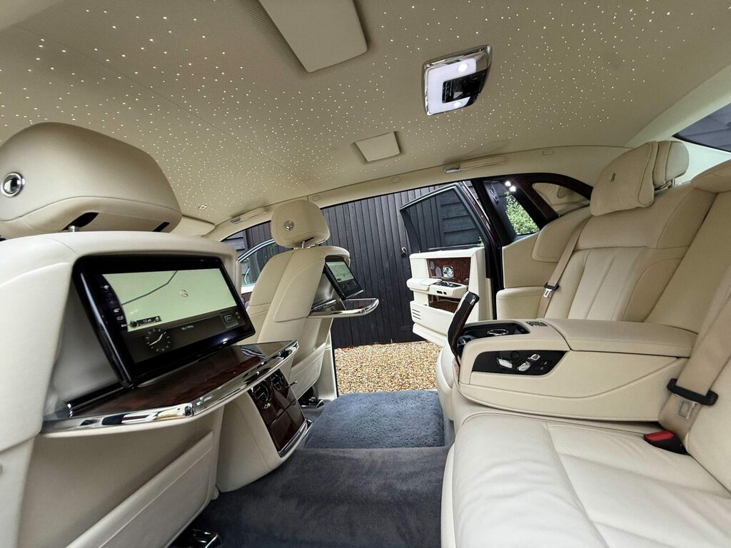 Rolls-Royce Phantom  Red #23