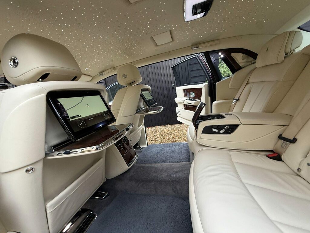 Rolls-Royce Phantom  Red #39