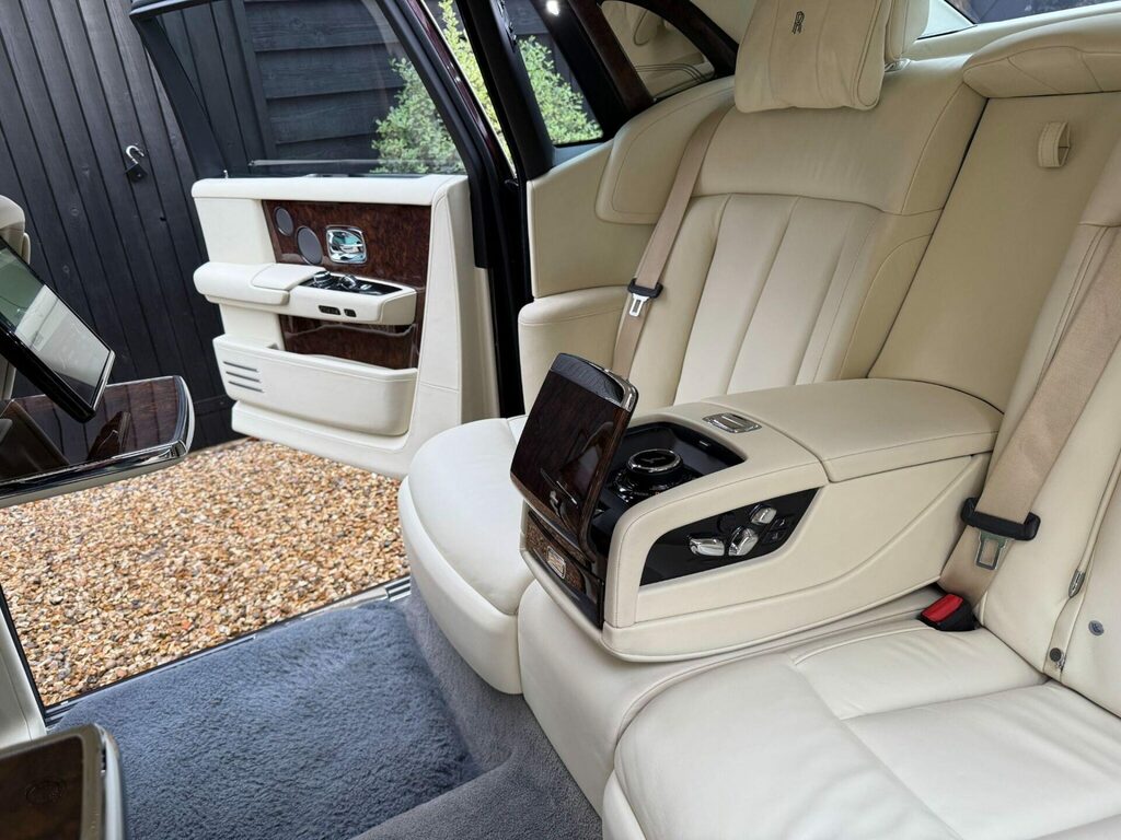 Rolls-Royce Phantom  Red #66