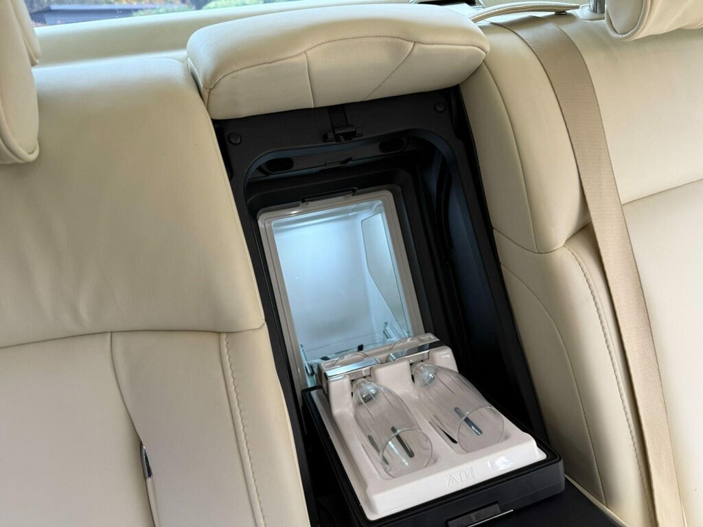 Rolls-Royce Phantom  Red #34