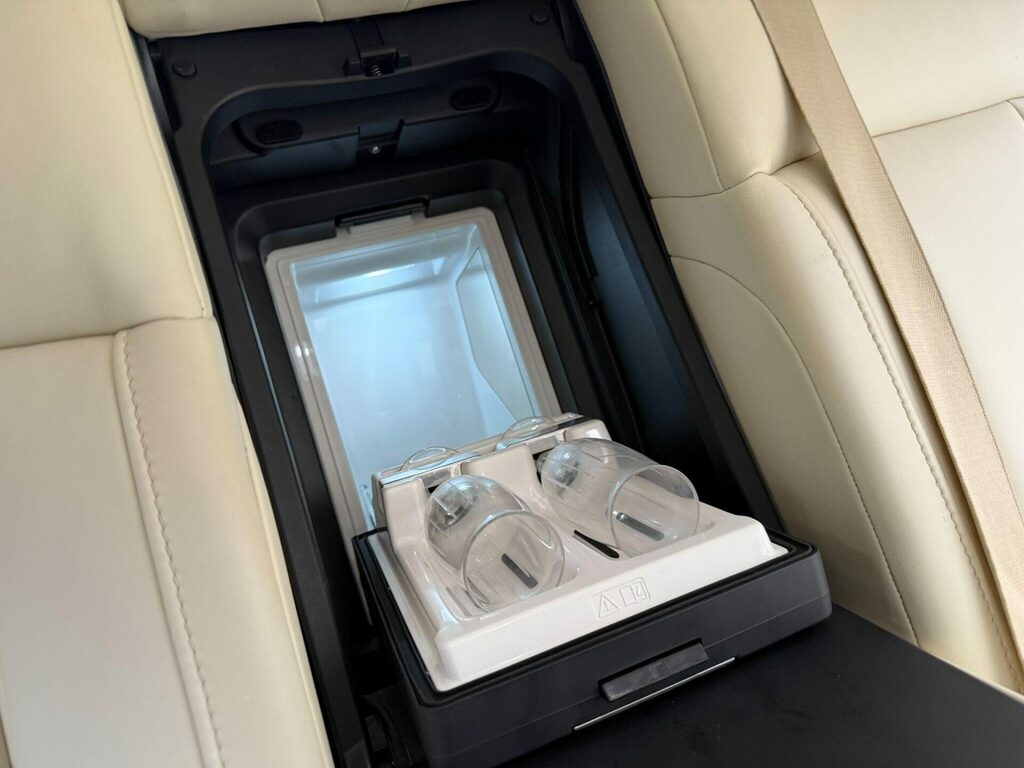 Rolls-Royce Phantom  Red #29