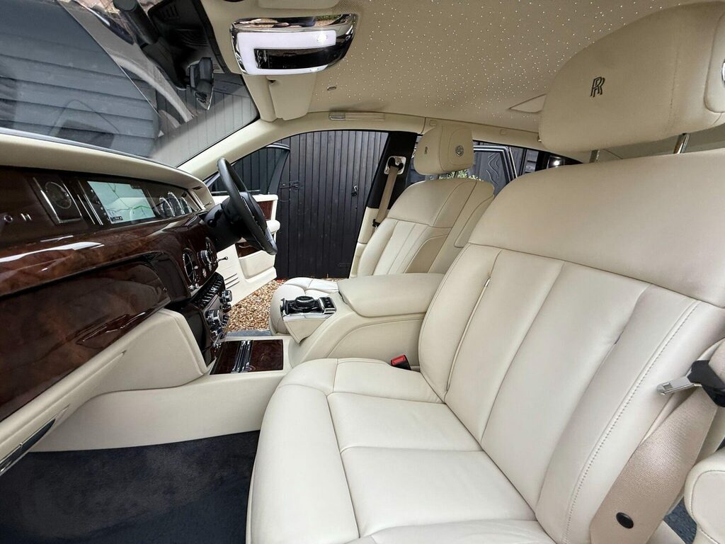 Rolls-Royce Phantom  Red #64