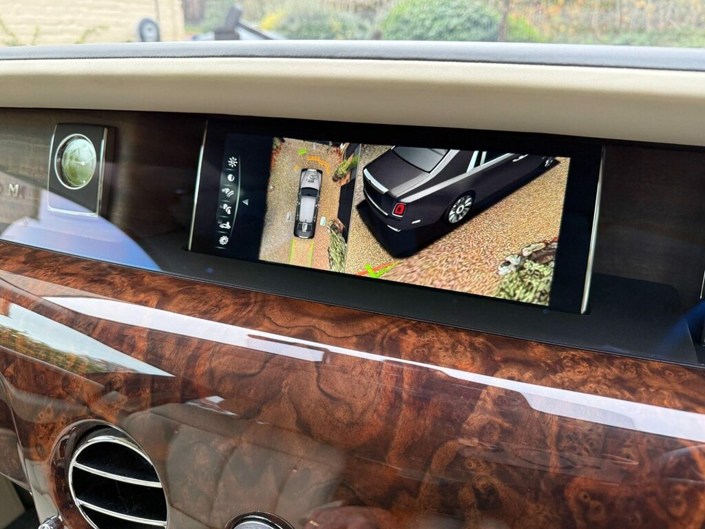 Rolls-Royce Phantom  Red #30