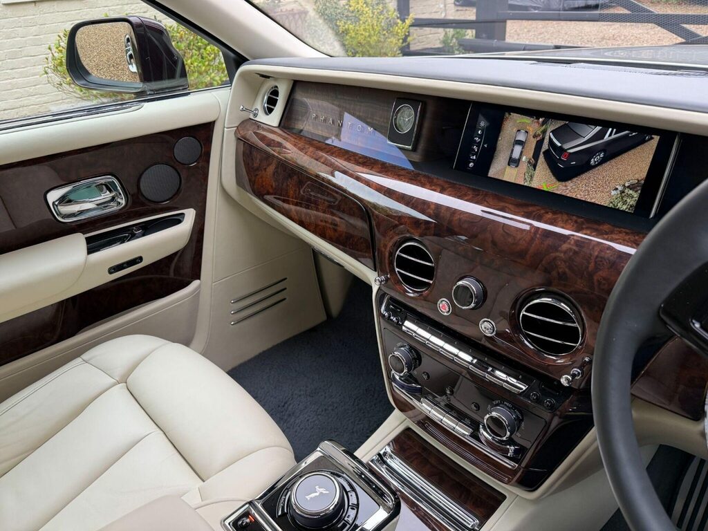 Rolls-Royce Phantom  Red #85