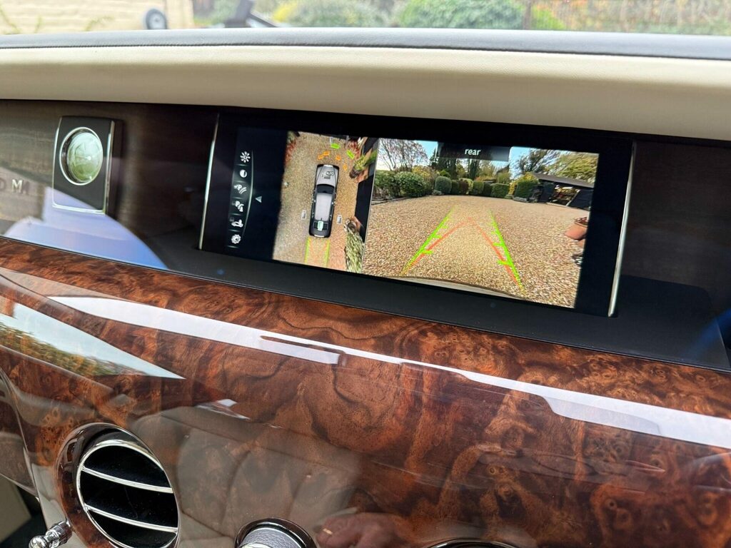 Rolls-Royce Phantom  Red #32