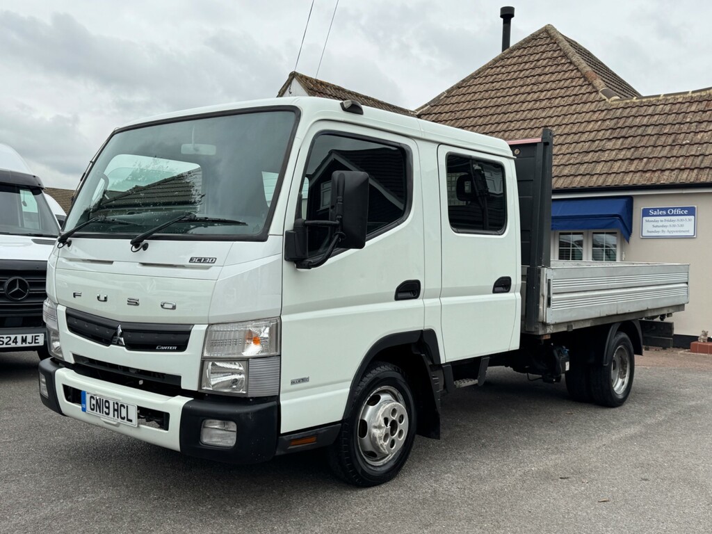 Mitsubishi Fuso Canter Canter White #3