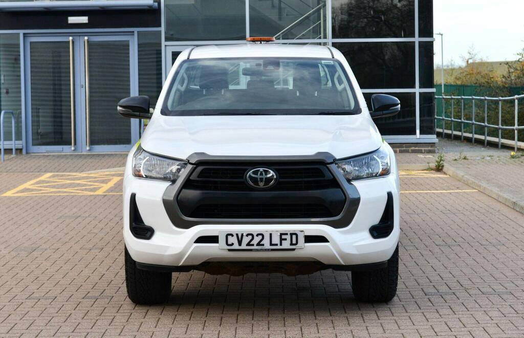 Toyota HILUX 2.4 D-4d Active 4Wd Euro 6 Ss White #6
