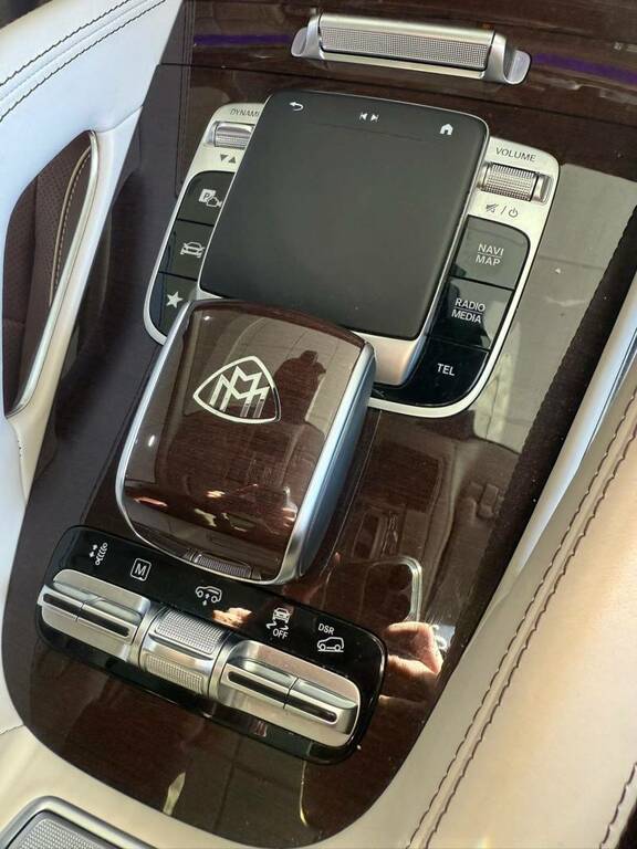 Mercedes-Benz Maybach GLS Class 4.0 Gls600h V8 Mhev First Class G-tronic 4Matic Eu Black #52