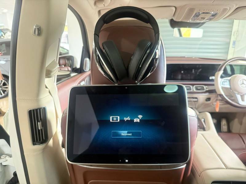 Mercedes-Benz Maybach GLS Class 4.0 Gls600h V8 Mhev First Class G-tronic 4Matic Eu Black #60