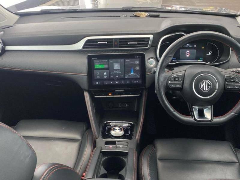 MG 61.1Kwh Exclusive Long Range Estate A Silver #2