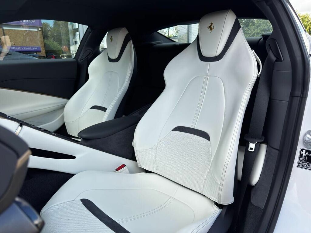 Ferrari Roma 3.8T V8 Coupe F1 Dct Euro 6 Ss 620 White #2