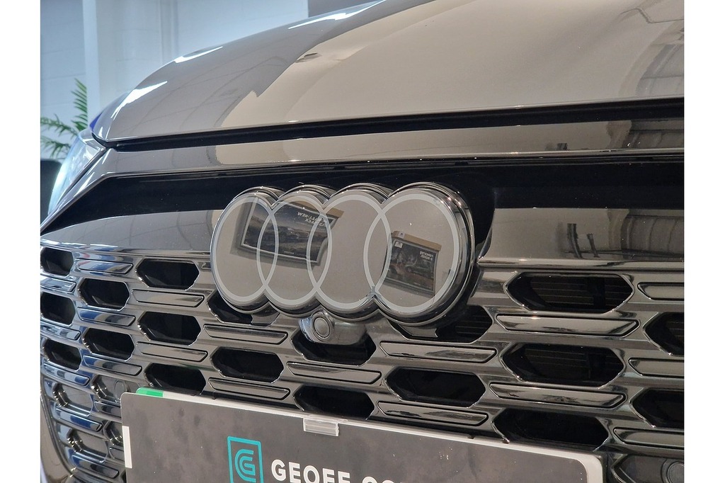 Audi Q8 e tron Audi Q8 Sportback Black Edition 55 E-tron Quattro Blue #13