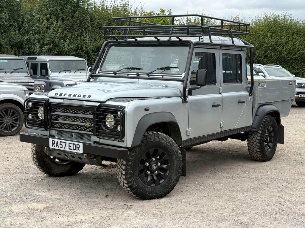 Land Rover Defender 130 130 2.4 White #1