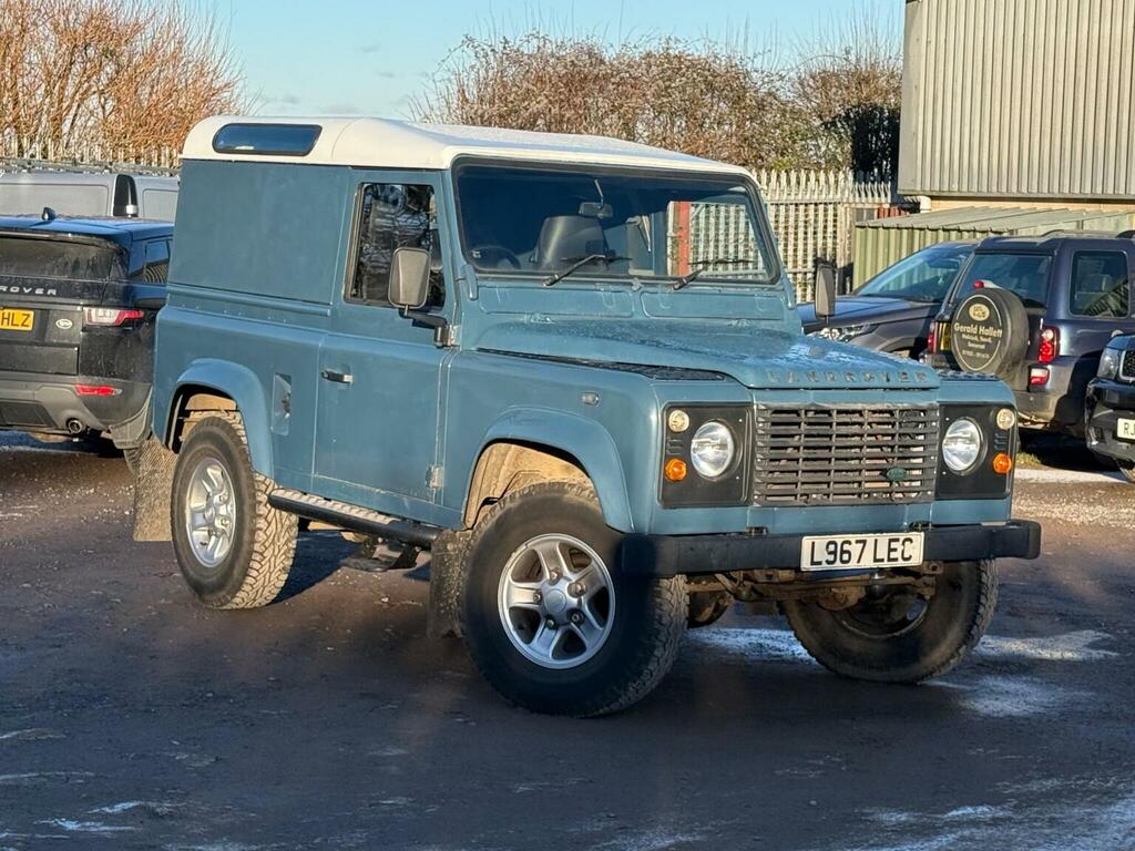 Land Rover Defender 90 Tdi White #4