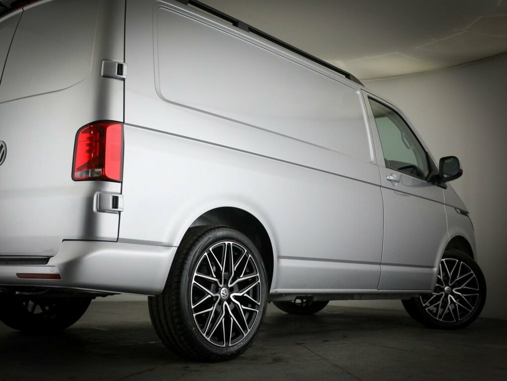 Volkswagen Transporter 2L Highline CV71PCZ Silver #5