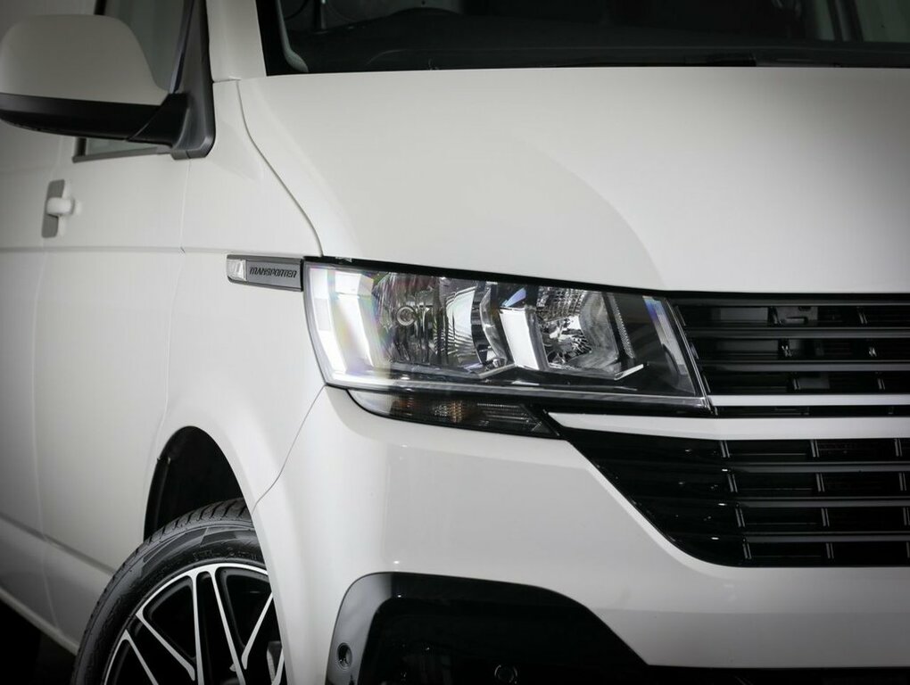 Volkswagen Transporter 2L Highline BP21WKA White #6