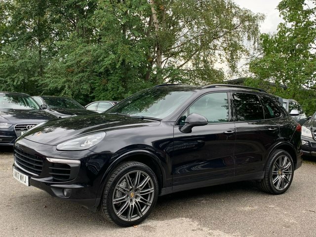 Porsche Cayenne 4.2 Td V8 S AK17WYJ Black #2