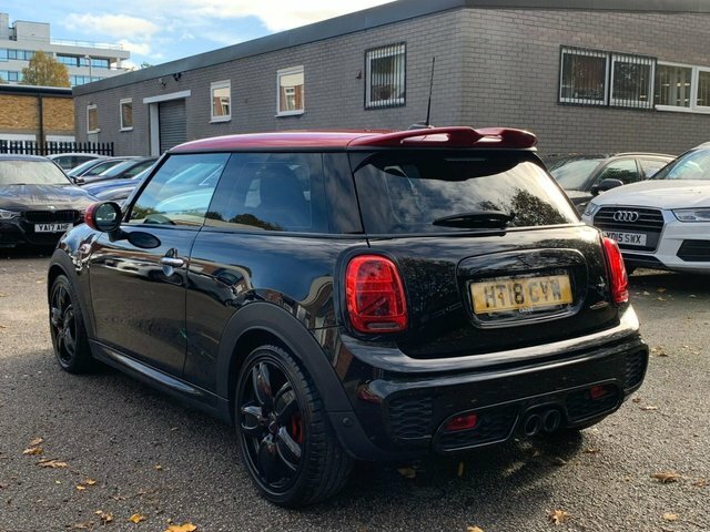 Mini Hatch 2.0 John Cooper Works HT18CYW Black #4