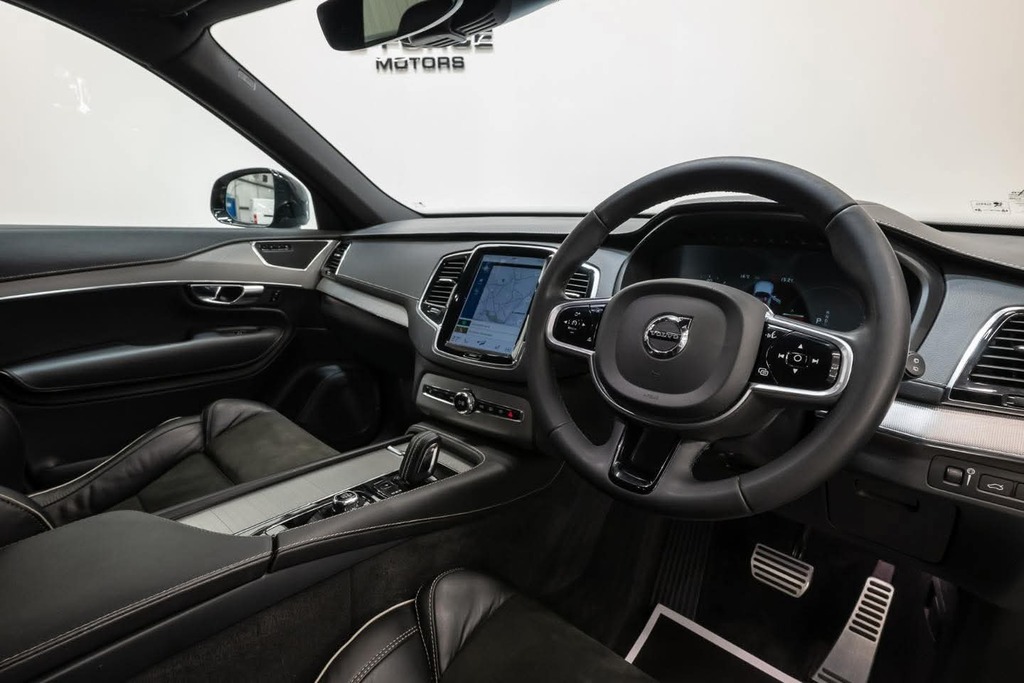 Volvo XC90 2.0H Recharge R-design 4Wd #2