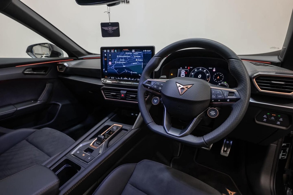 Cupra Formentor 1.5 Ehybrid V2 204Bhp.   #2