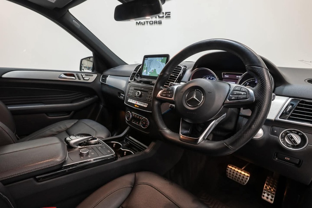 Mercedes-Benz GLE Class Amg Night Edition 4Matic. #2