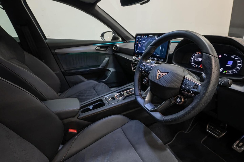 Cupra Formentor 1.5 Ehybrid V2   #2