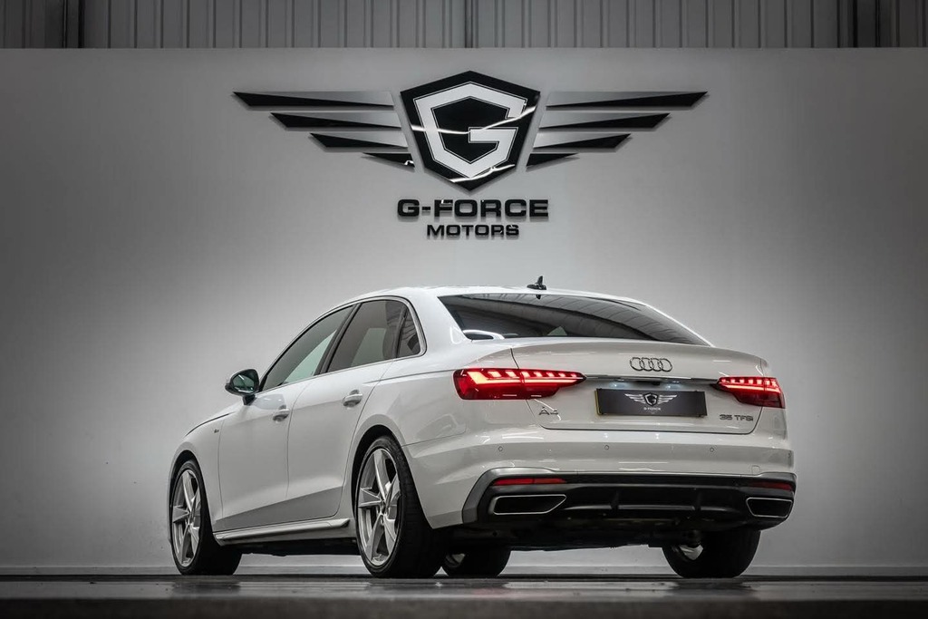 Audi A4 2.0 35 Tfsi S Line.