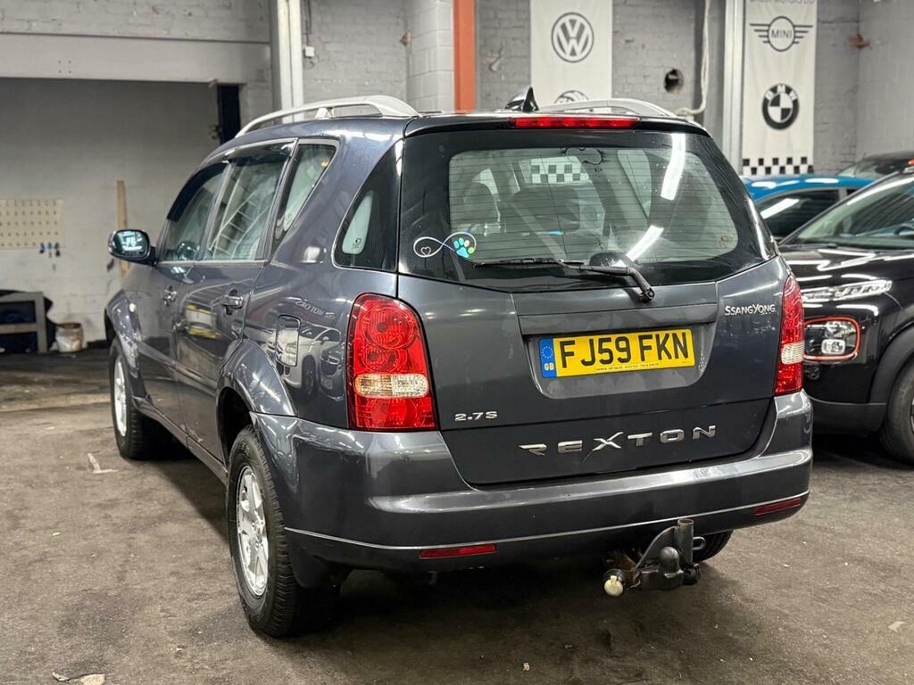 SsangYong Rexton 2.7 270 S Grey #6