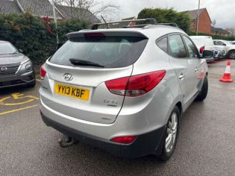Hyundai Ix35 Suv 2.0 Crdi Premium 2013 YY13KBF Silver #4