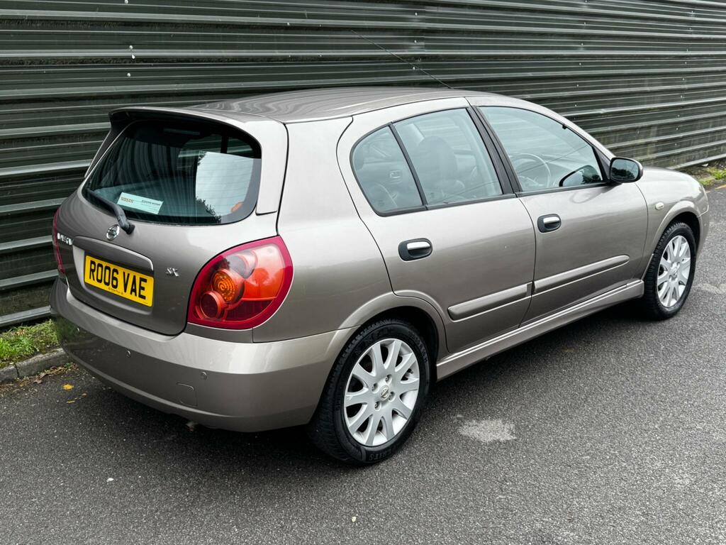Nissan Almera Hatchback Blue #38