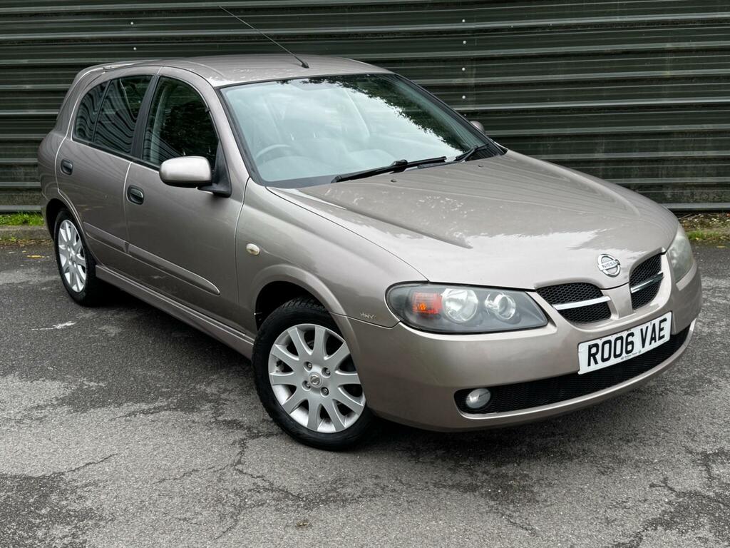 Nissan Almera Hatchback Blue #10