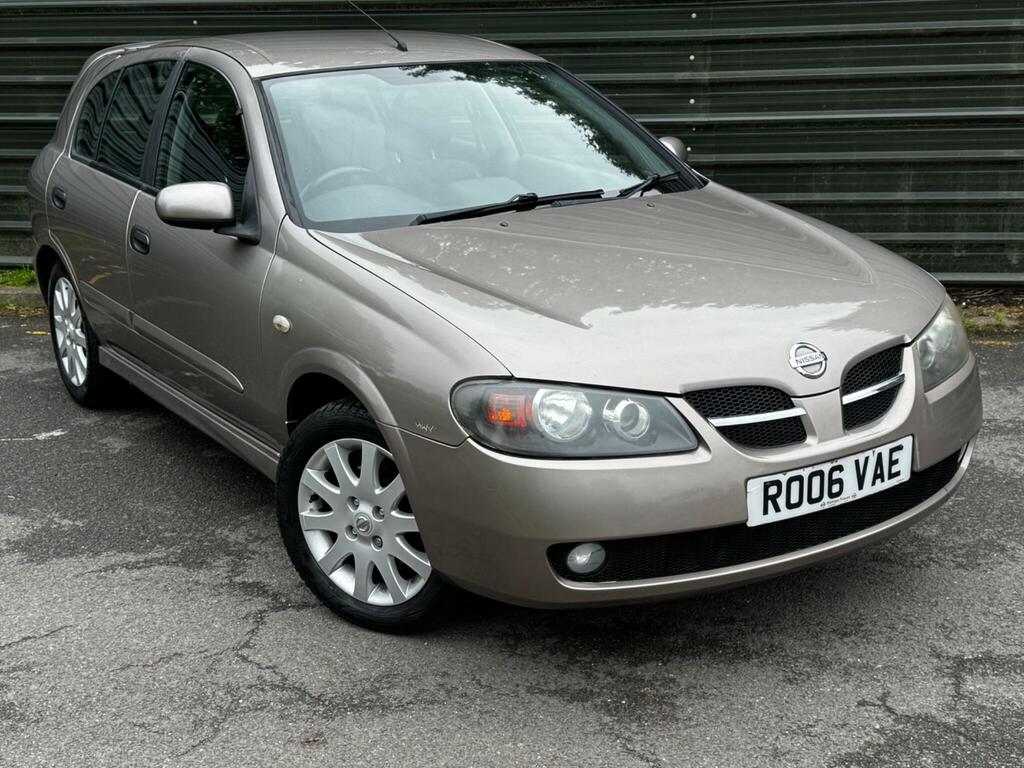 Nissan Almera Hatchback Blue #7