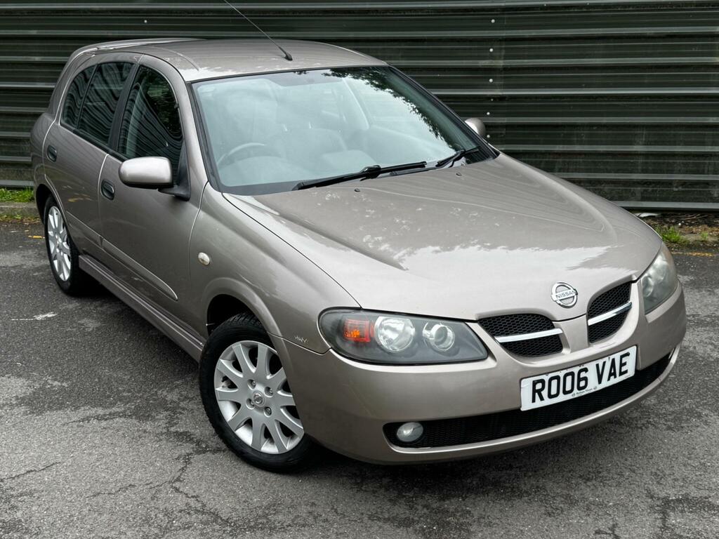 Nissan Almera Hatchback Blue #8