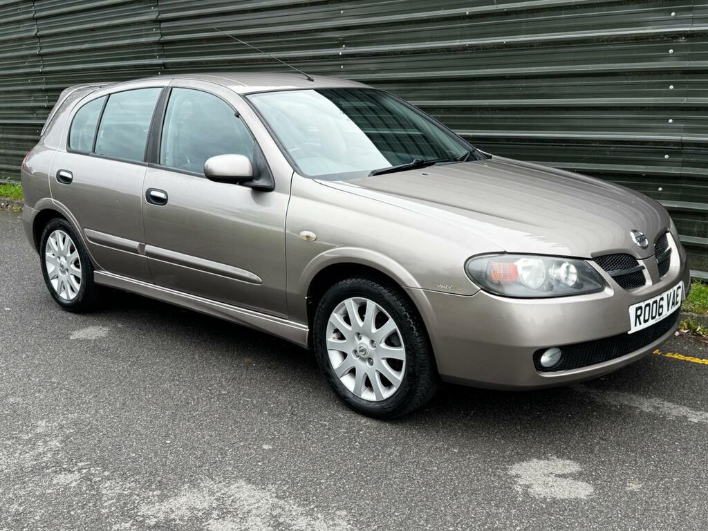 Nissan Almera Hatchback Blue #13