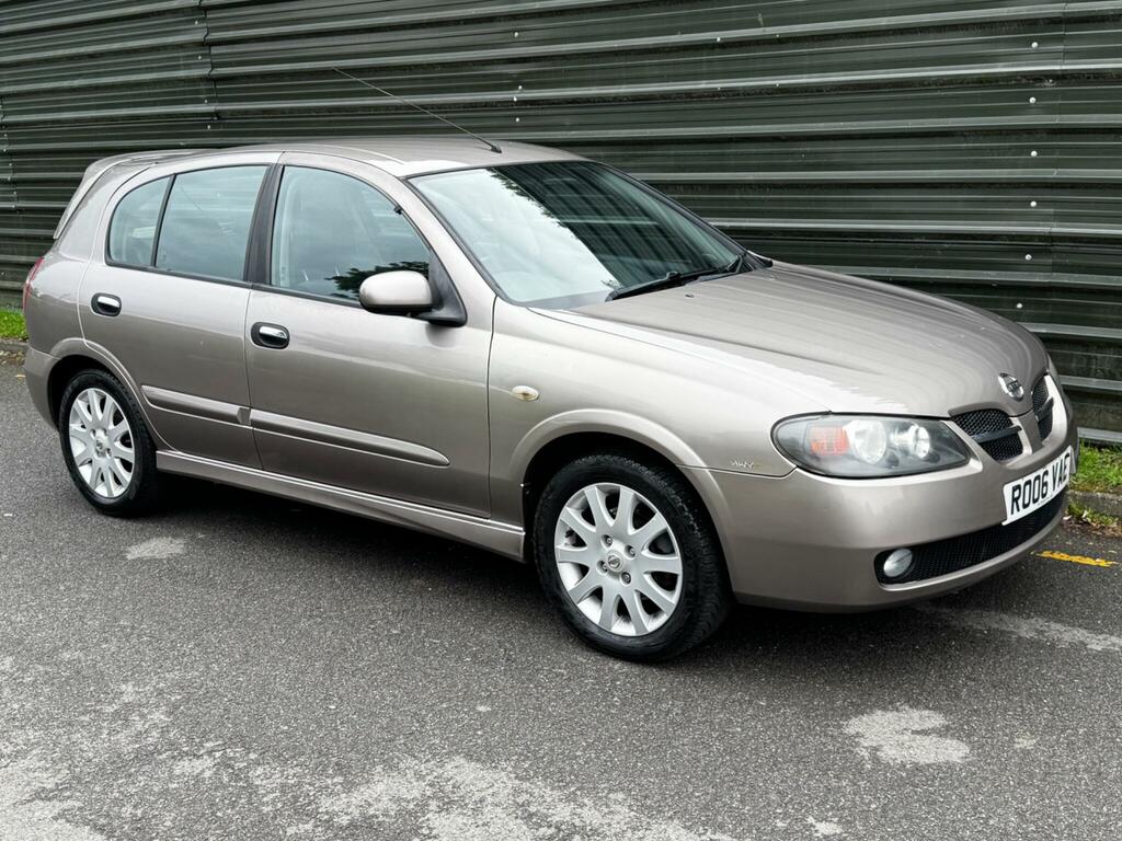 Nissan Almera Hatchback Blue #15