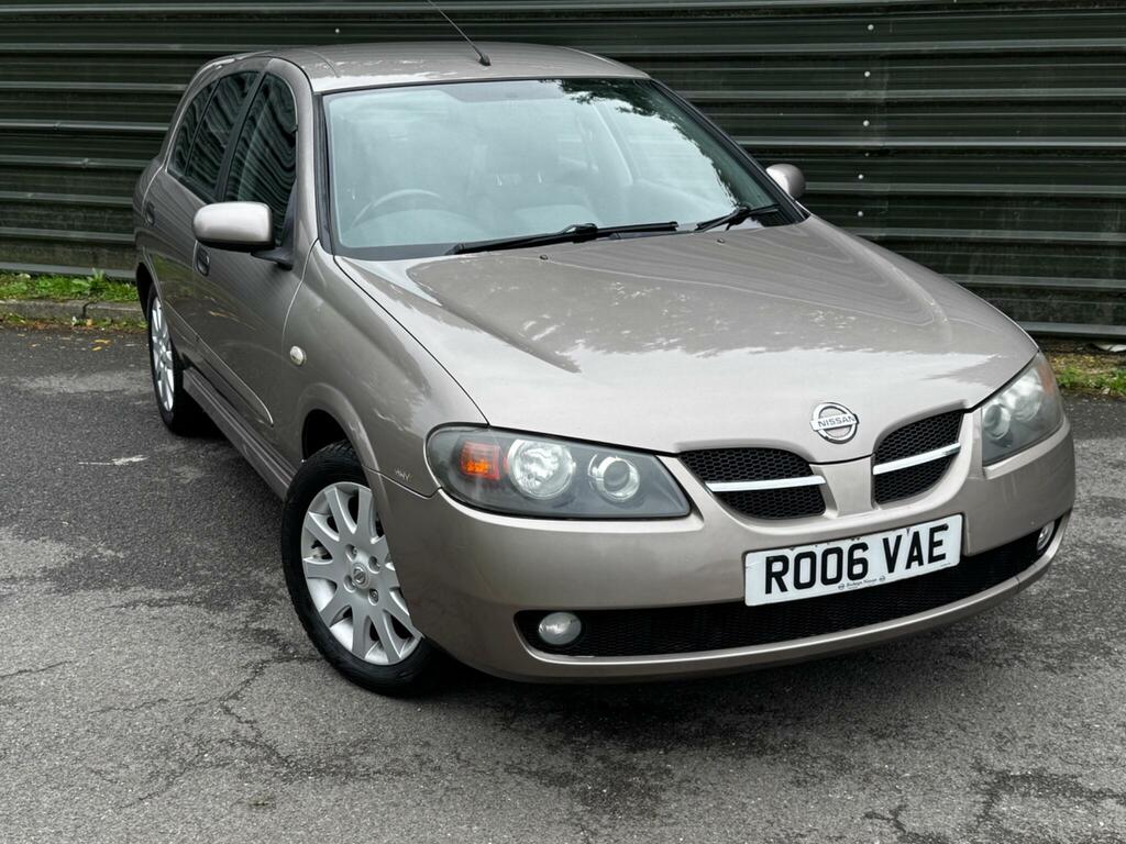 Nissan Almera Hatchback Blue #2