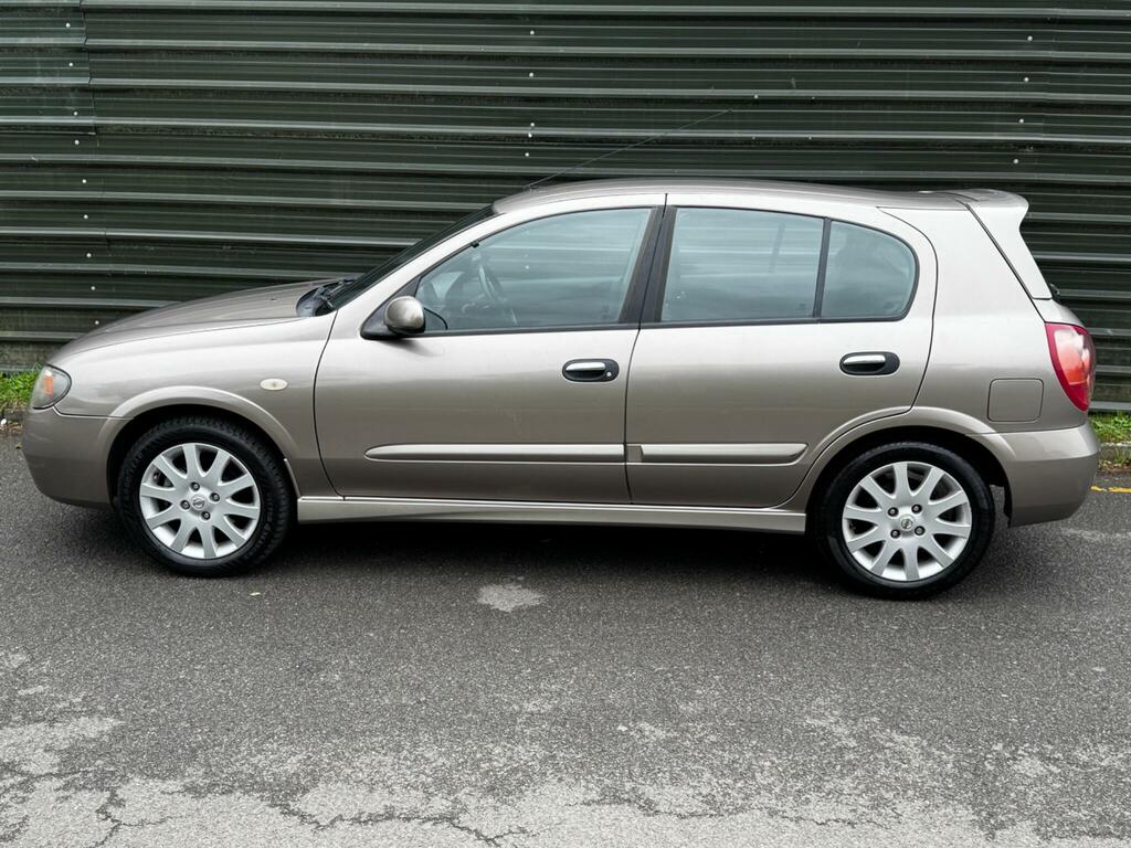 Nissan Almera Hatchback Blue #31